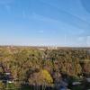 Aussicht vom Riesenrad über die grüne Stadt