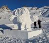 Schneeskulptur